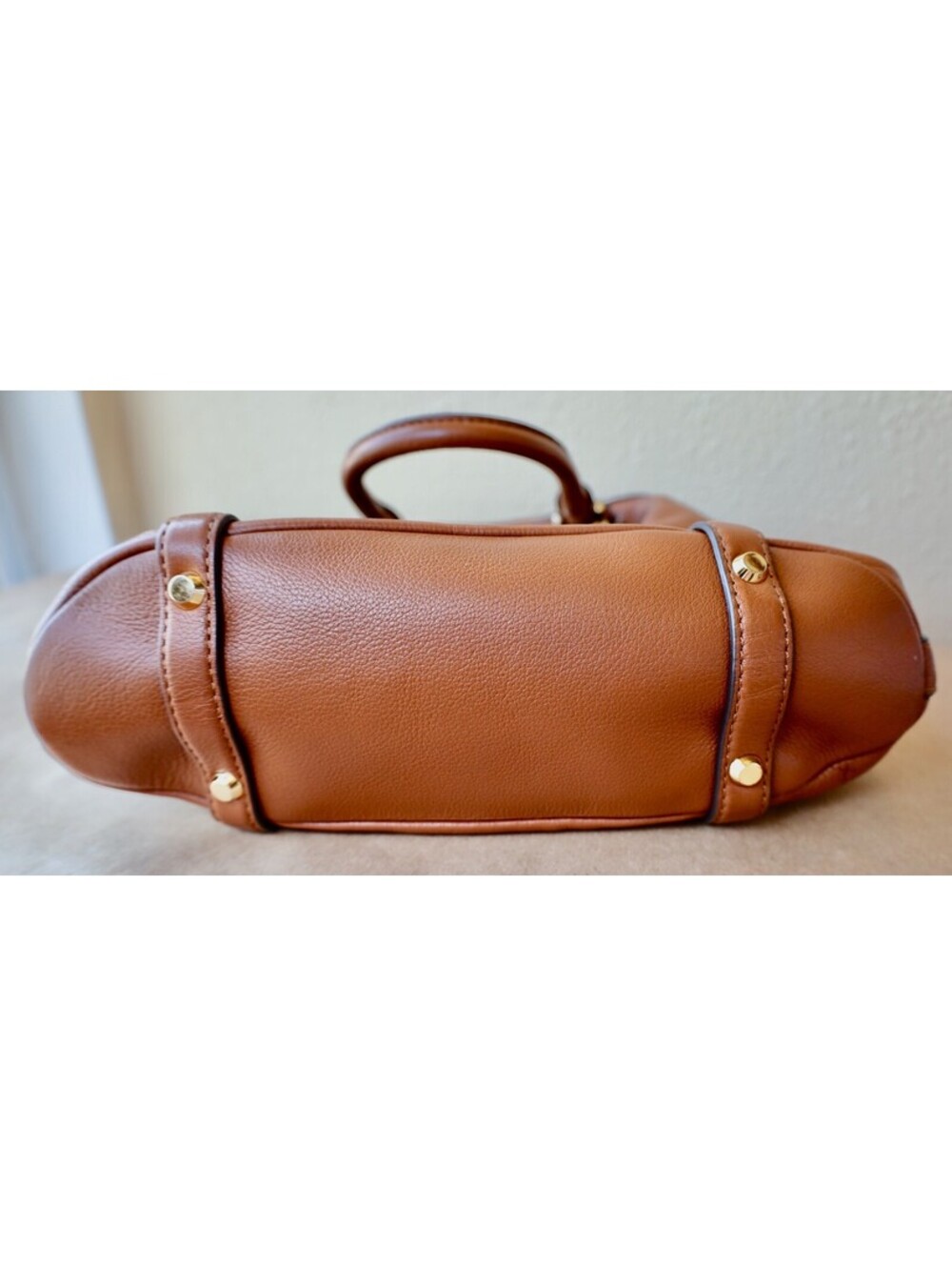 Michael Kors Crossbody Wm's Purse Brown Great Looks New - Picture 3 of 8
